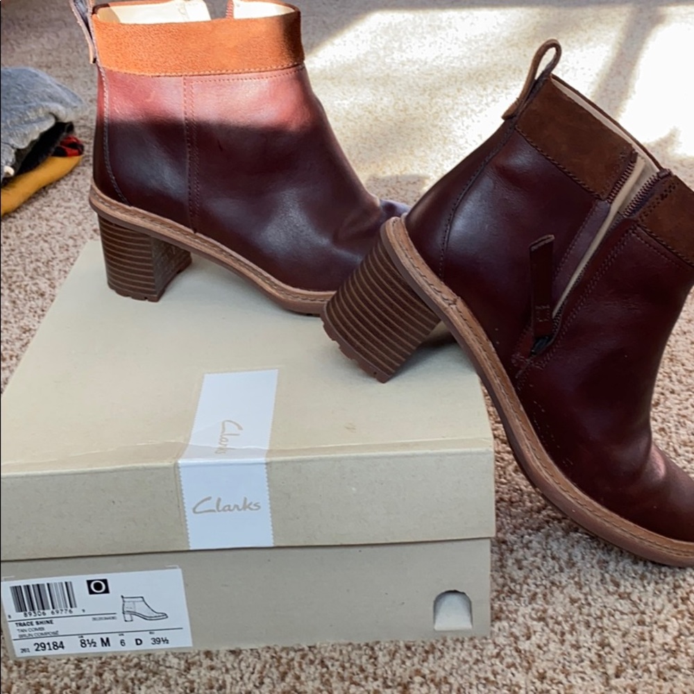 Clark’s ankle booties boots